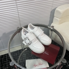 Roger Vivier Casual Shoes